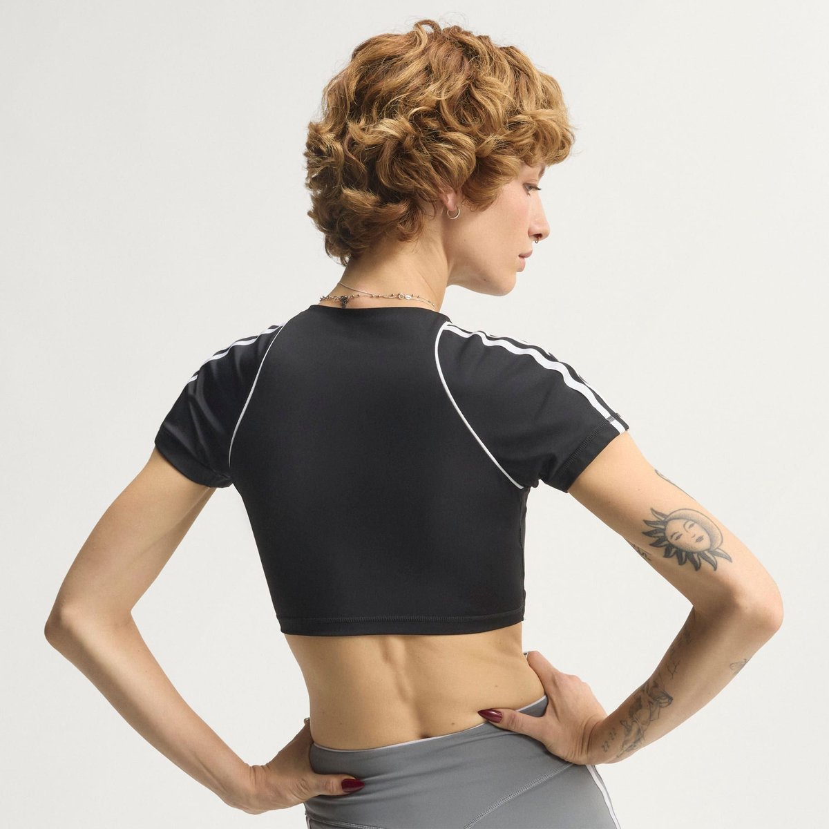 adidas originals WTRN OG SP TSHIRTS BRA ブラック