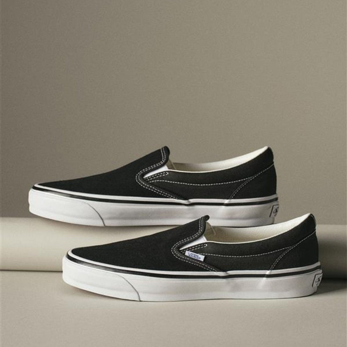 Vans LX CLASSIC SLIP-ON 98 BLACK/WHITE