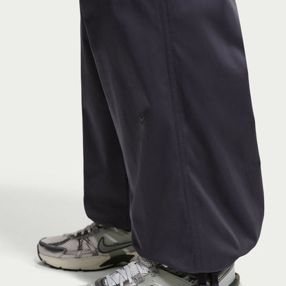 NIKE ナイキ ASWNKSTREETUTLTYWVNCARGO GRIDIRON/GRIDIRON