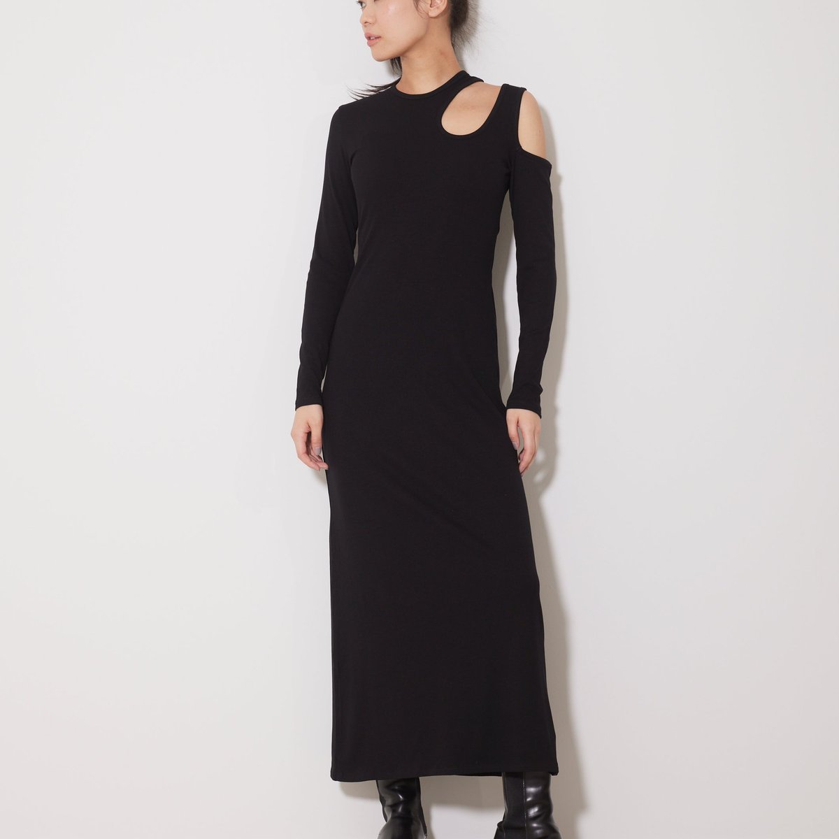 TW RIB ONE-PIECE BLACK