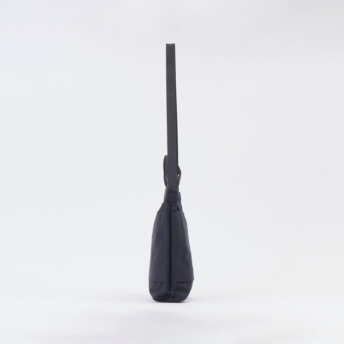 NESK SHOULDER(AIR) BLACK