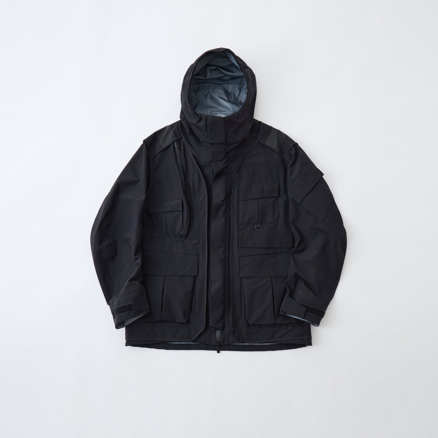 WHITE MOUNTAINEERING GORE-TEX LUGGAGE MOUNTAIN PARKA