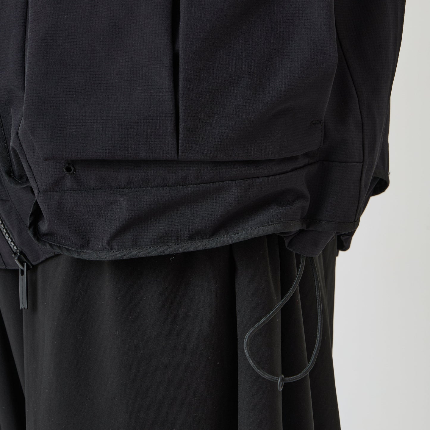 WHITE MOUNTAINEERING GORE-TEX LUGGAGE MOUNTAIN PARKA