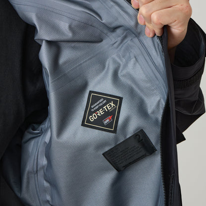 WHITE MOUNTAINEERING GORE-TEX LUGGAGE MOUNTAIN PARKA