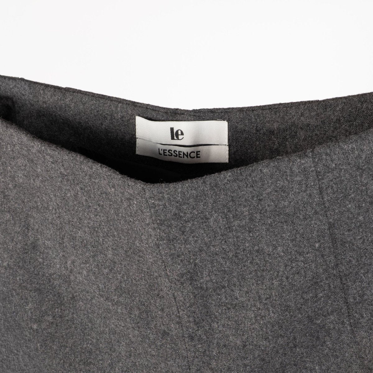 LE CLASSIC WOOL SHORT PANTS CHACOAL