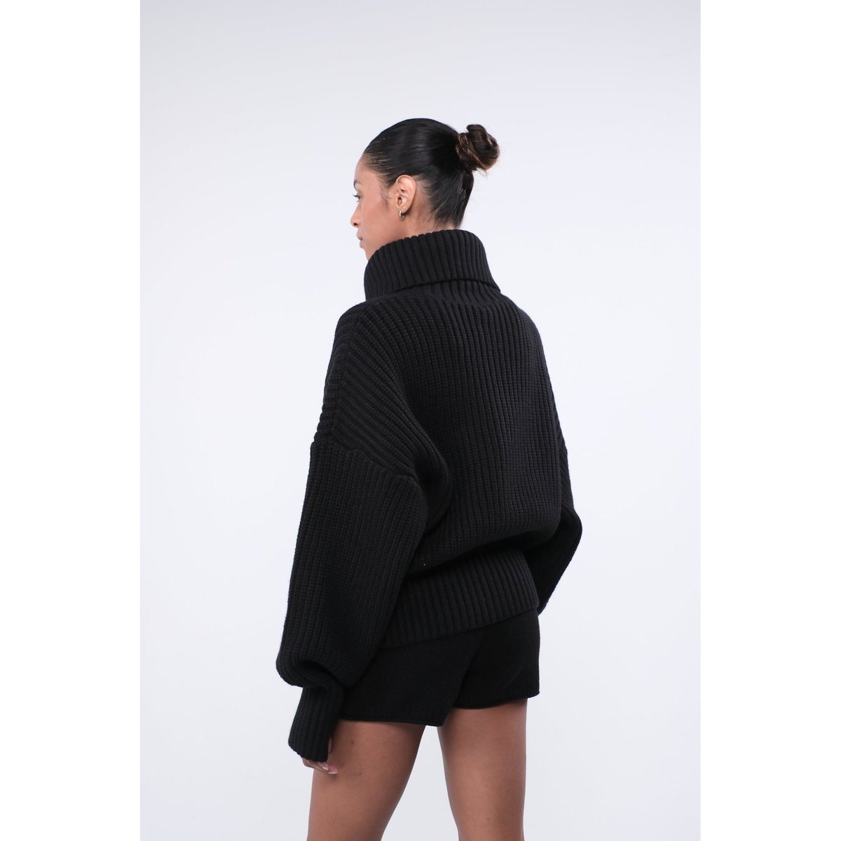 ITZON RIBBED KNIT ZIP-UP BLACK