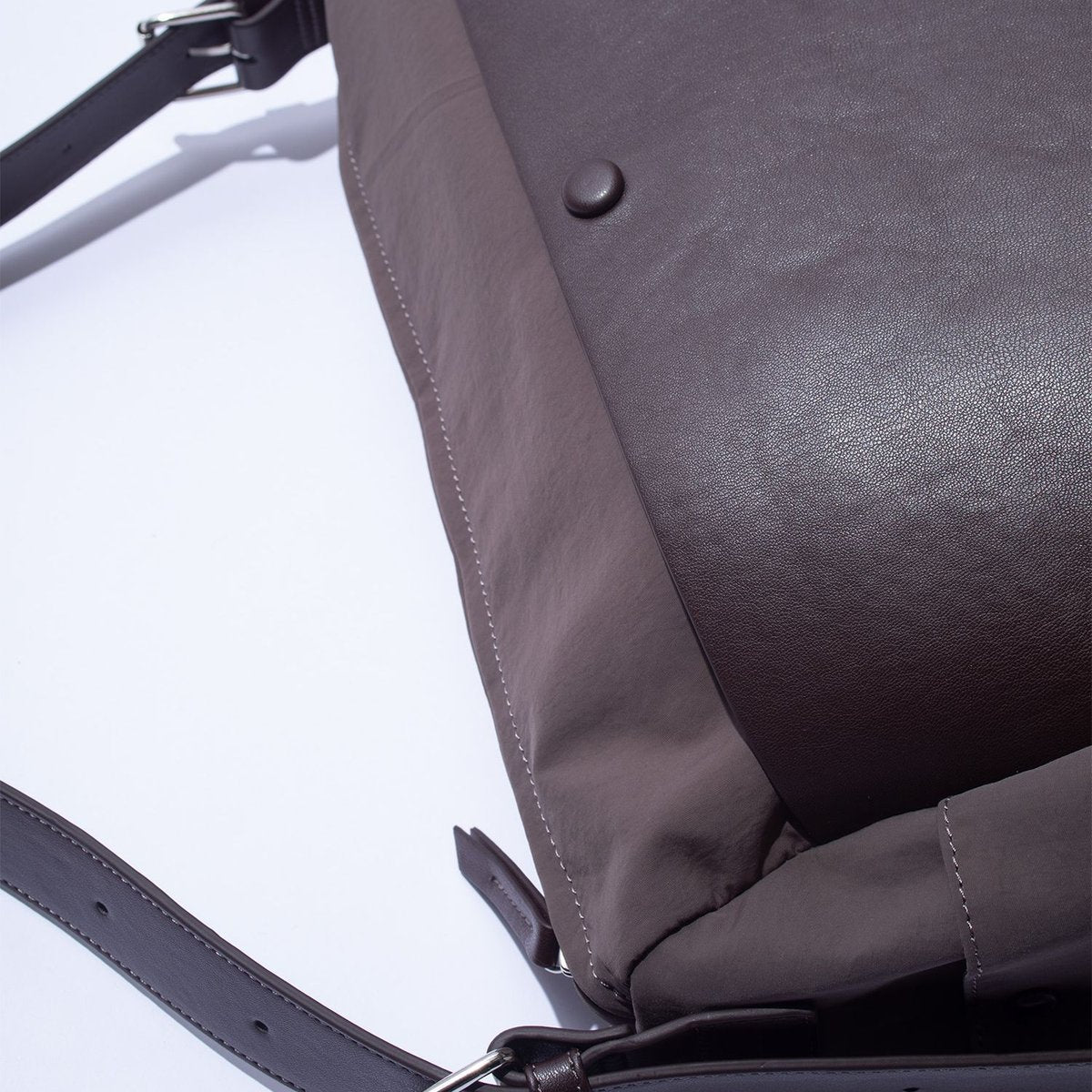 F/CE. TECH LEATHER SHOULDER DUFFLE BAG Brown