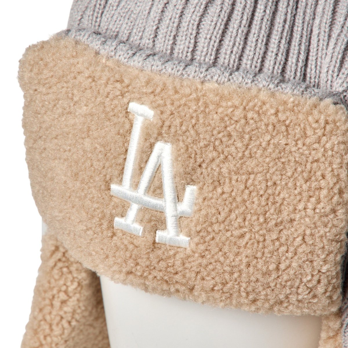 NEW ERA KNIT TRAPPER LOSDOD RIB KNIT GRY