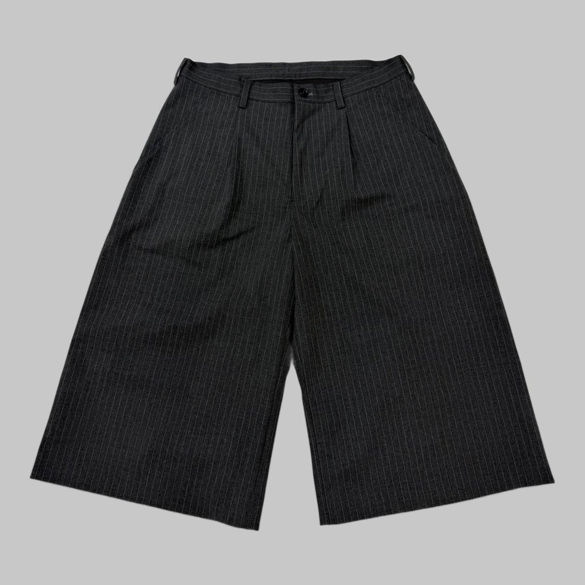 COOME SUIT BAGGY SHORTS GREY