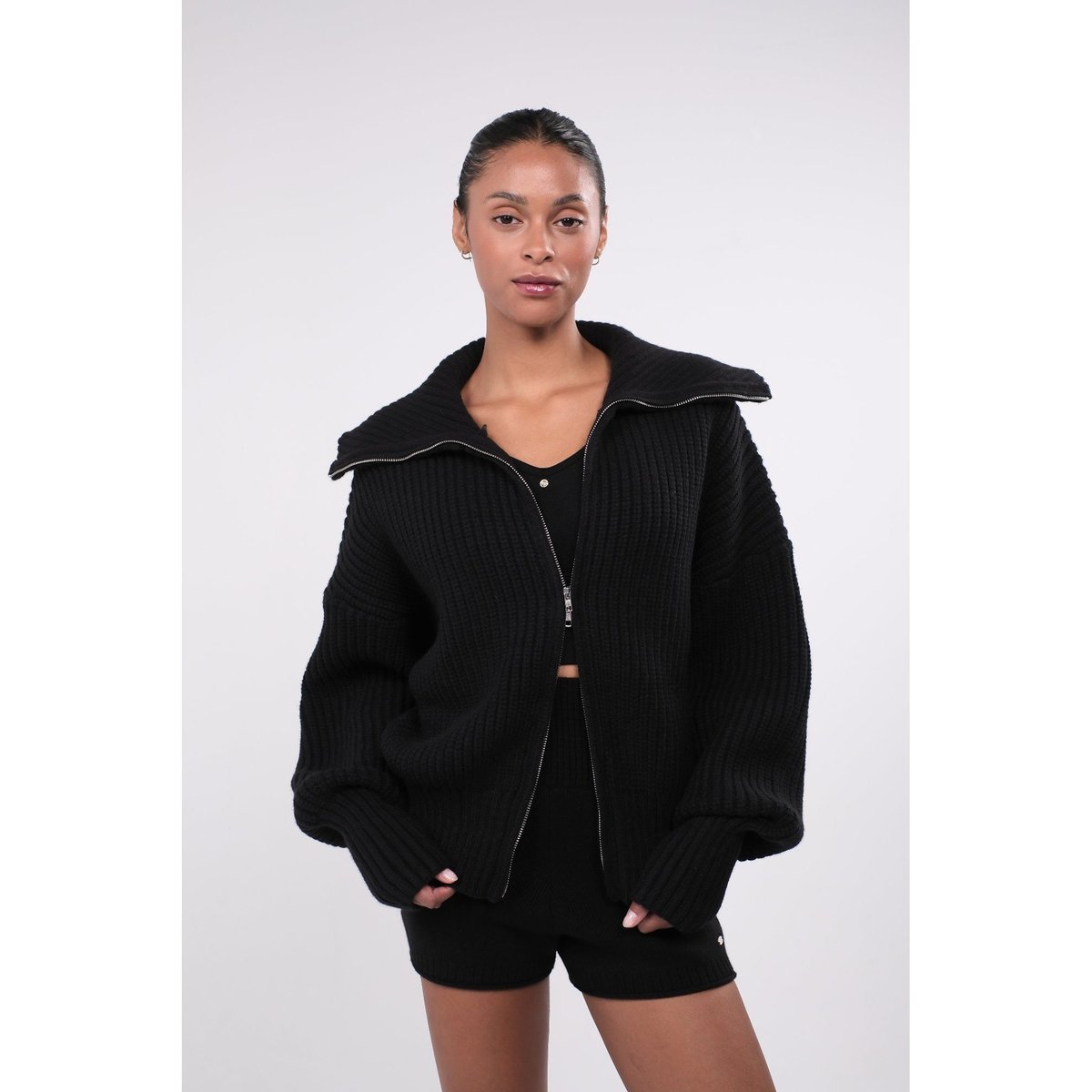 ITZON RIBBED KNIT ZIP-UP BLACK