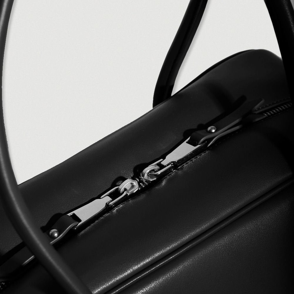 KOMOREBI MUSEUM LEATHER BAG BLACK