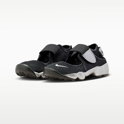 NIKE ナイキ Rift 2 SE BLACK/METALLIC SILVE