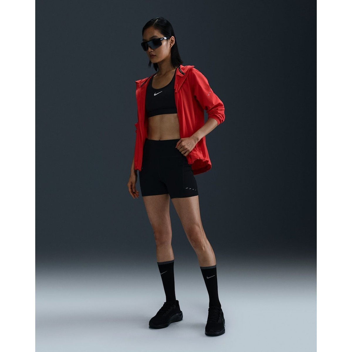 NIKE ナイキ AS W NK DF SWIFT HR 4IN SH ﾌﾞﾗｯｸ/ﾘﾌﾚｸﾄｼﾙﾊﾞｰ