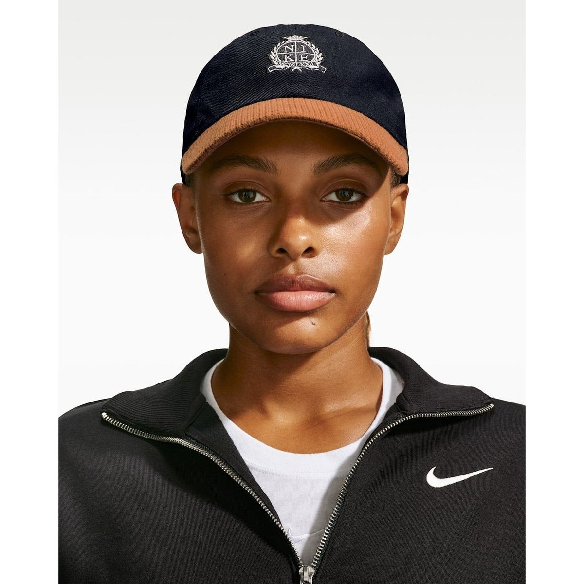 NIKE ナイキ U NK CLUB CAP US KNIT 26 BLACK/ALE BROWN/SAND