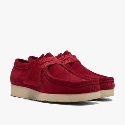 CLARKS Wallabee Lite. Red Suede
