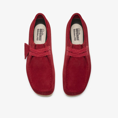 CLARKS Wallabee Lite. Red Suede
