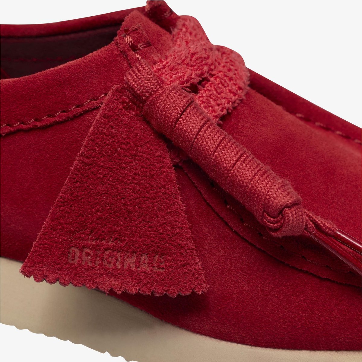 CLARKS Wallabee Lite. Red Suede