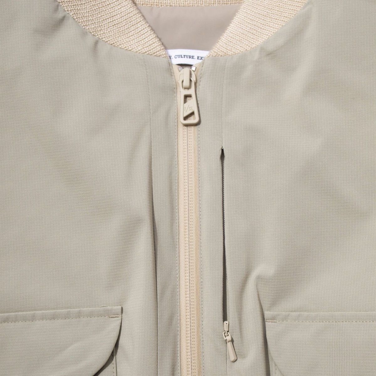 F/CE. PERTEX PRIMALOFT INSULATEDBOMBER JACKET