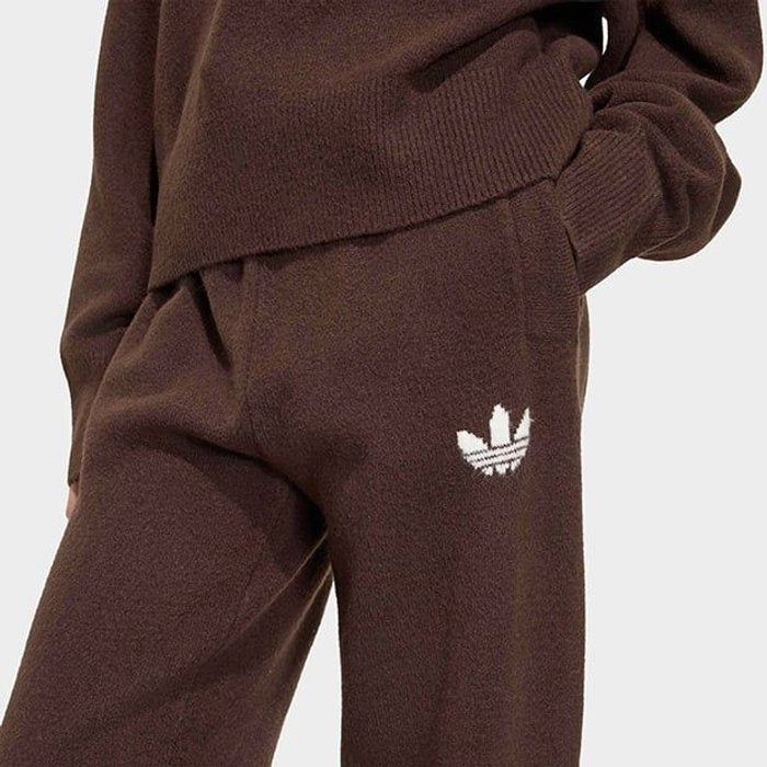NIKE ESSENTIALS KNIT PANT オーロラコーヒー