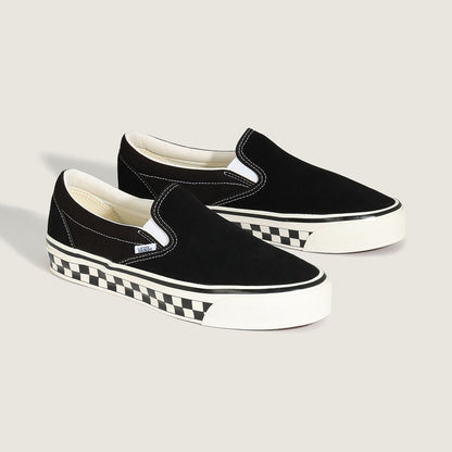 Vans Lx Classic Slip-On 98 CHECKERBOARD SIDEWALL COLLECTION CHECKERBOARD SIDEWALL BLACK/MARSHMALLOW