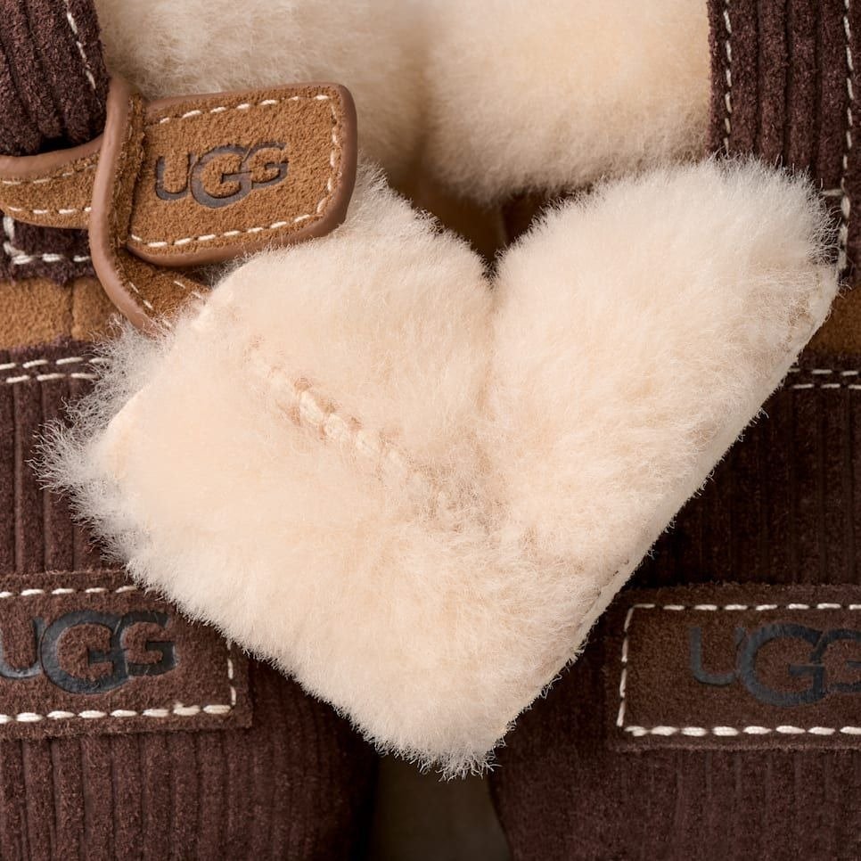 UGG W CLASSIC MINI HERITAGE CHE