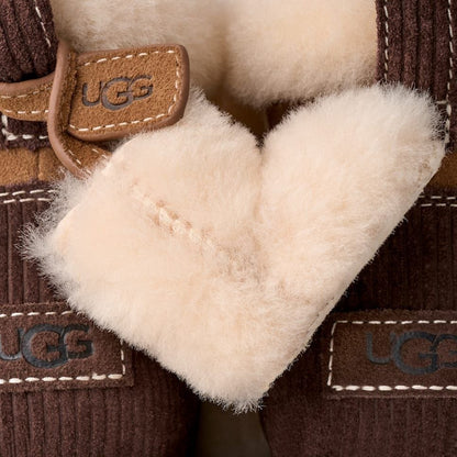 UGG W CLASSIC MINI HERITAGE CHE