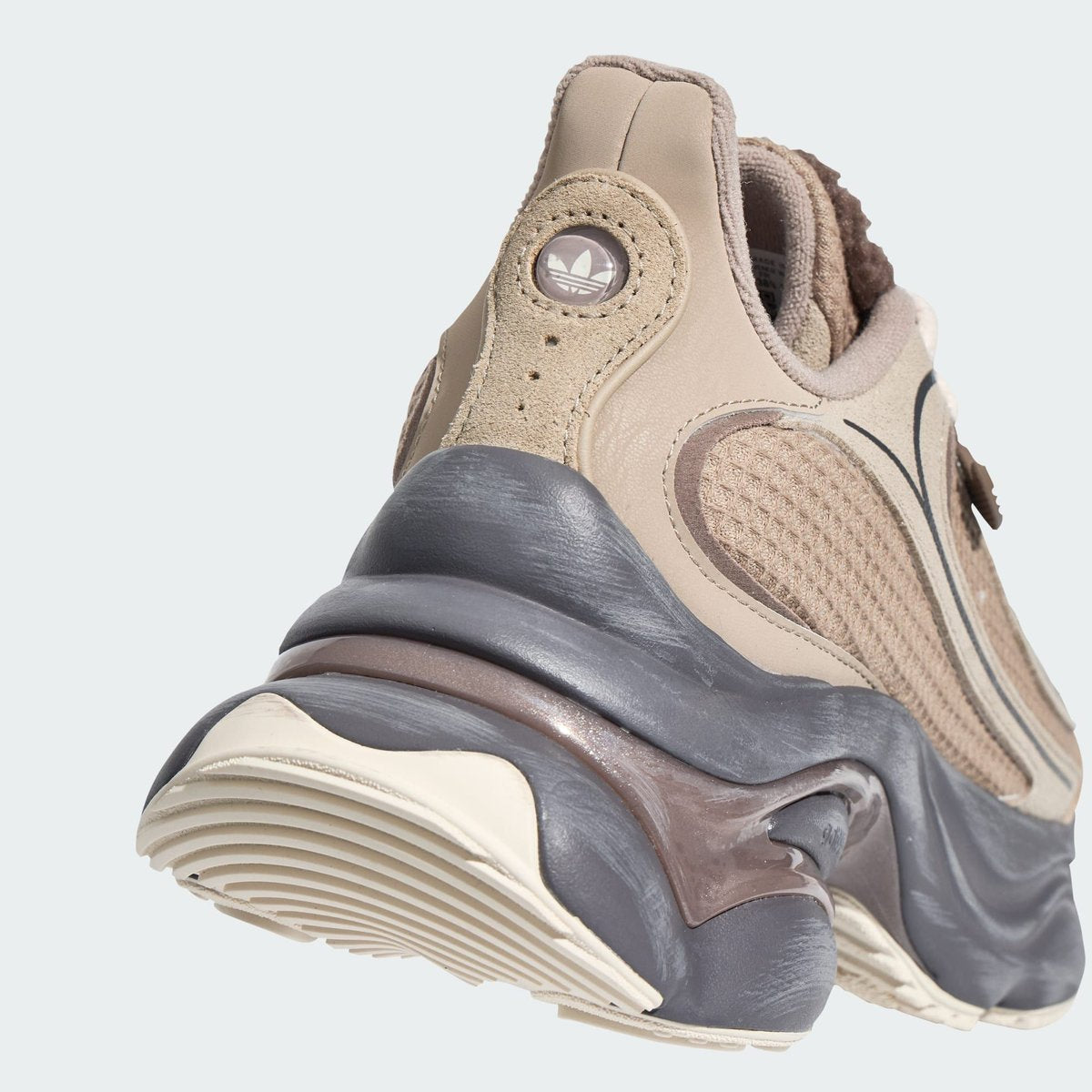 adidas originals OZVENUZ W ワンダーホワイト/トレースブラウン/クレイ