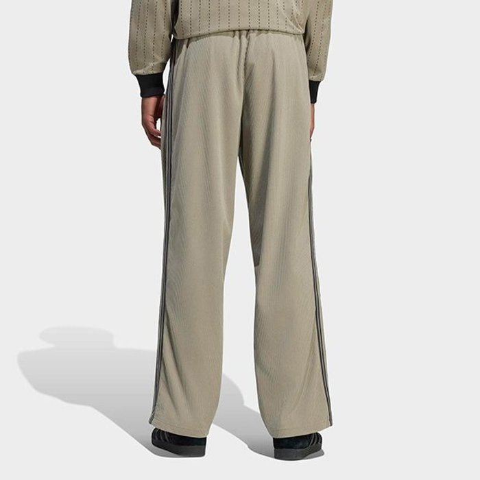 adidas originals FIREBIRD CORDUROY TRACK PANTS ｼﾙﾊﾞｰﾍﾟﾌﾞﾙ