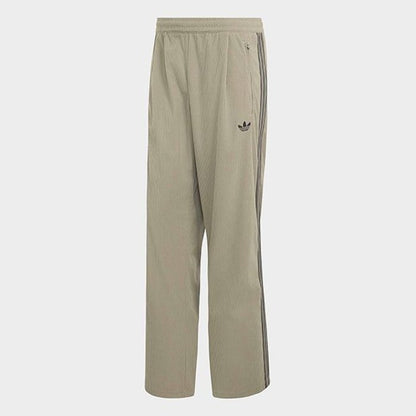 adidas originals FIREBIRD CORDUROY TRACK PANTS ｼﾙﾊﾞｰﾍﾟﾌﾞﾙ