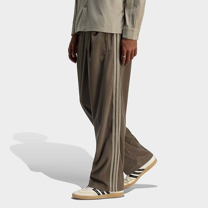adidas originals FIREBIRD CORDUROY TRACK PANTS ﾌﾞﾗﾝﾁ