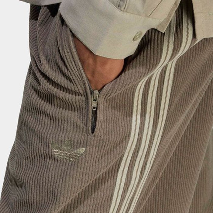 adidas originals FIREBIRD CORDUROY TRACK PANTS ﾌﾞﾗﾝﾁ
