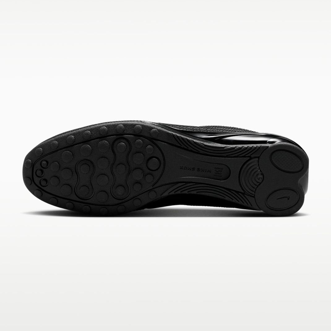NIKE ナイキ ウィメンズ ショックス Z ﾌﾞﾗｯｸ/ﾌﾞﾗｯｸ/ﾕﾆﾊﾞｰｼﾃｨ
