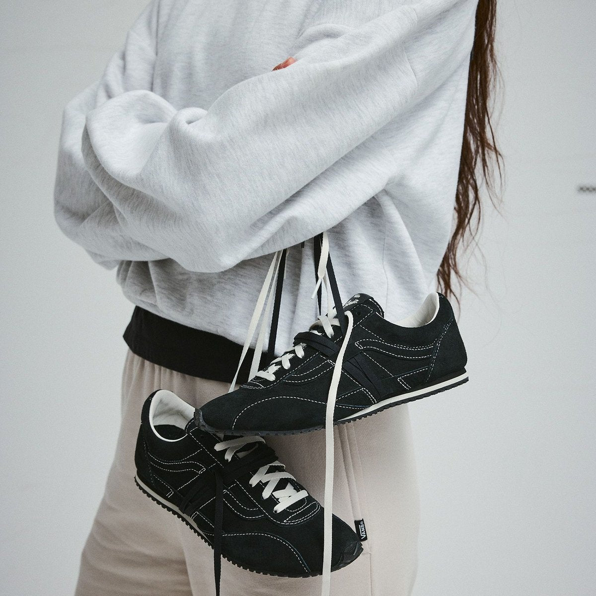 Vans SUPER LOW PRO TRAINER LX LEATHER MARATHON SILVER