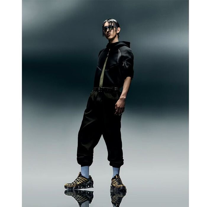 NIKE ナイキ SHOX TL BLACK/UNIVERSITY GOLD