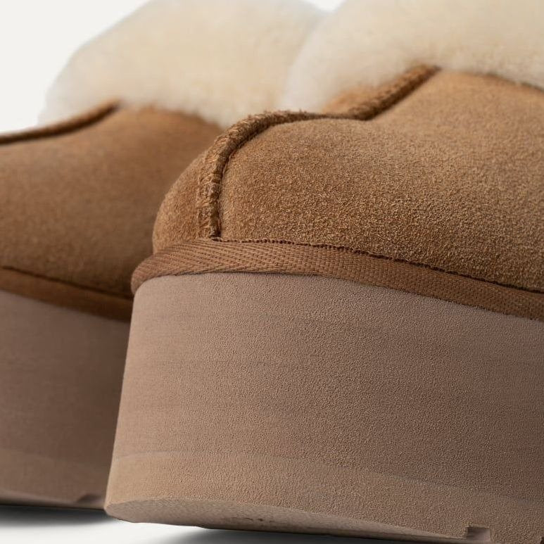 UGG W FUNKETTE CHE