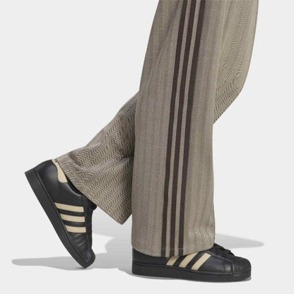 adidas originals TWEED CLASSIC FIRE ﾗｲﾄﾌﾞﾗｳﾝ