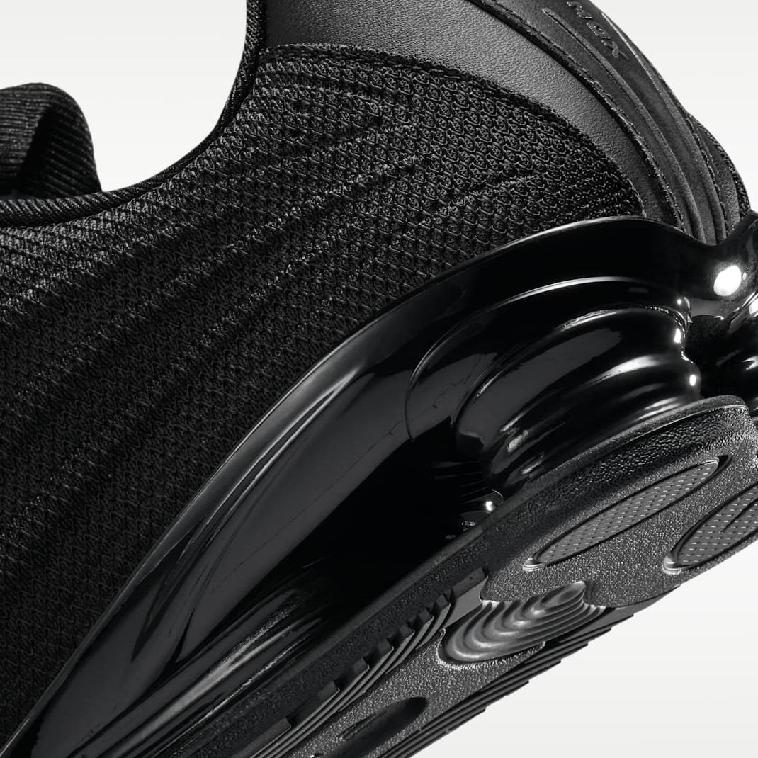 NIKE ナイキ ウィメンズ ショックス Z ﾌﾞﾗｯｸ/ﾌﾞﾗｯｸ/ﾕﾆﾊﾞｰｼﾃｨ