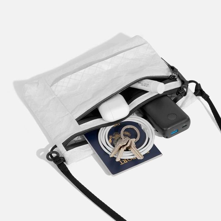 Aer SIMPLE POUCH WHITE