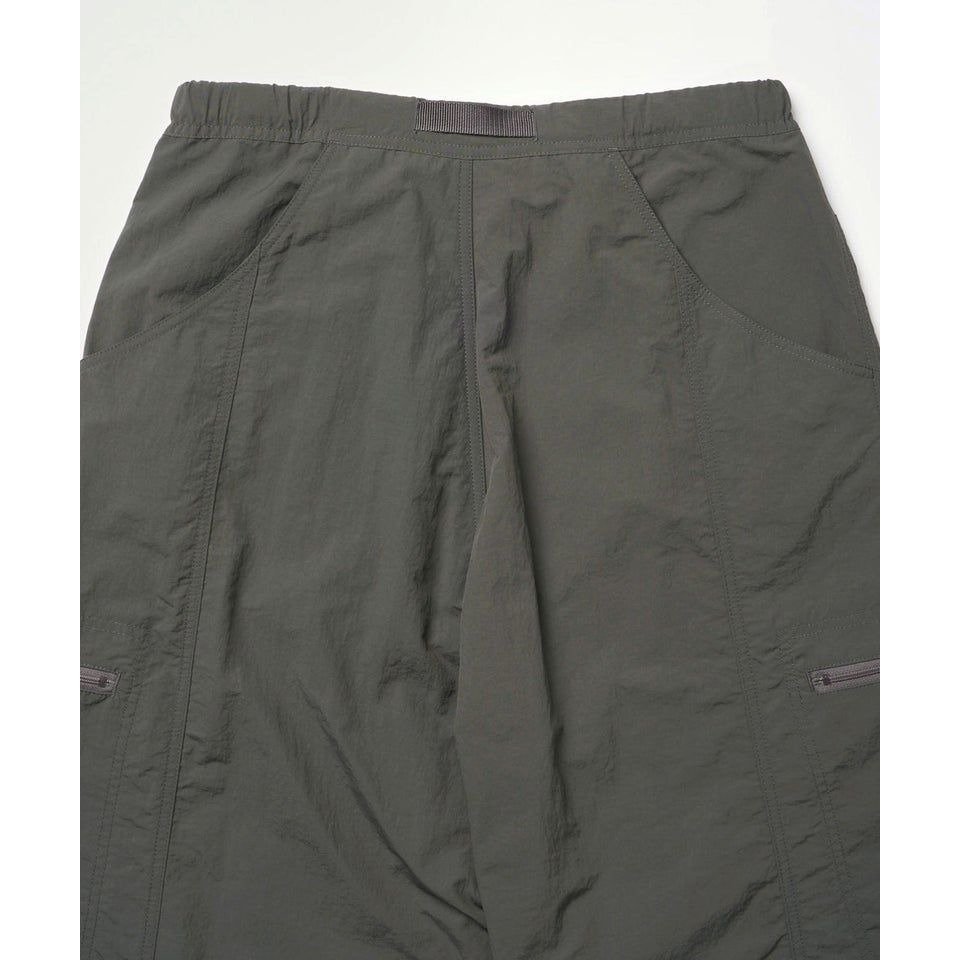 Gramicci NYLON LOOSE BALLOON PANT CARBON